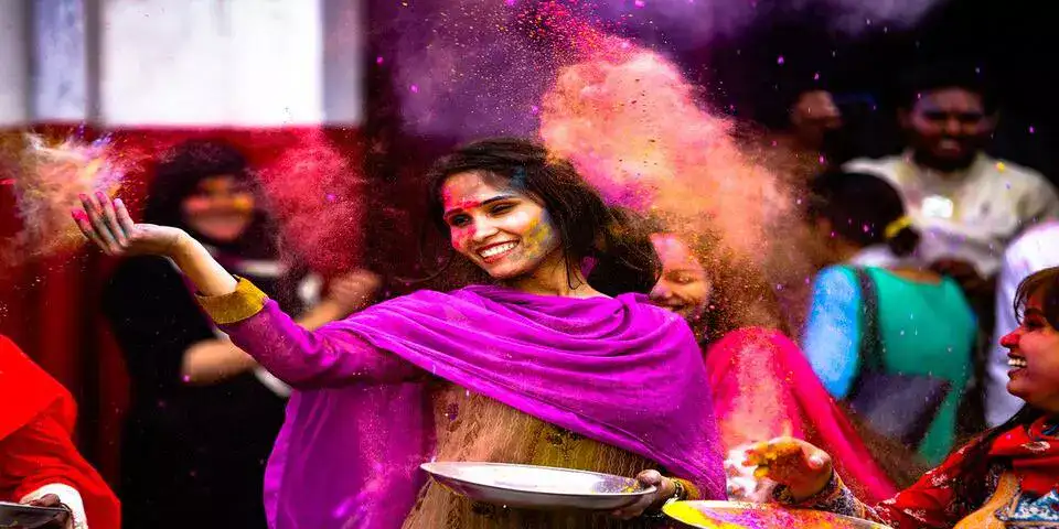 People playing Holi People playing Holi