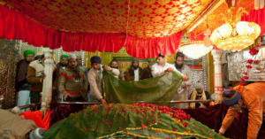 A Guide to the Top 26 Things to Do and See in Delhi 14 Nizamuddin Dargah