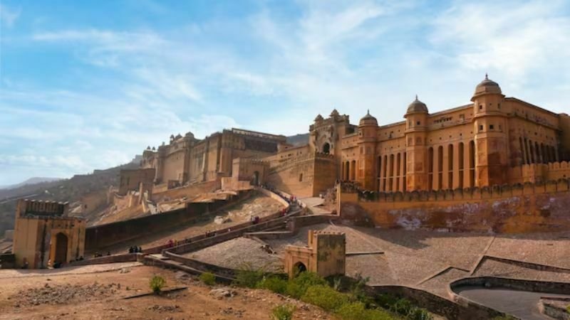 Jaipur - The Land of Royalty: Discovering the City's Famous Attractions